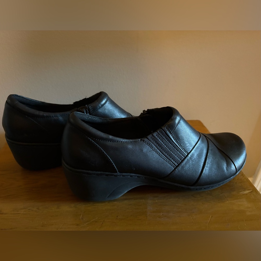 Clarks Black Women's shoe
